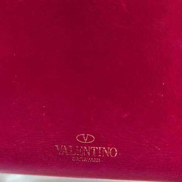 Valentino Garavani Rockstud Smooth Leather Bifold Wallet - Picture 7 of 15